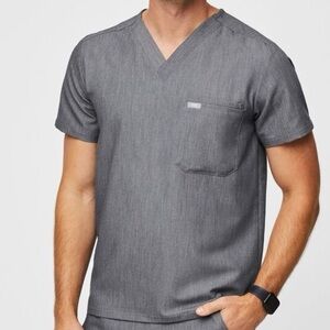 FIGS NEW Leon Scrub Top Two-Pocket Pullover Gray 2XL Short Sleeve Office Leisure